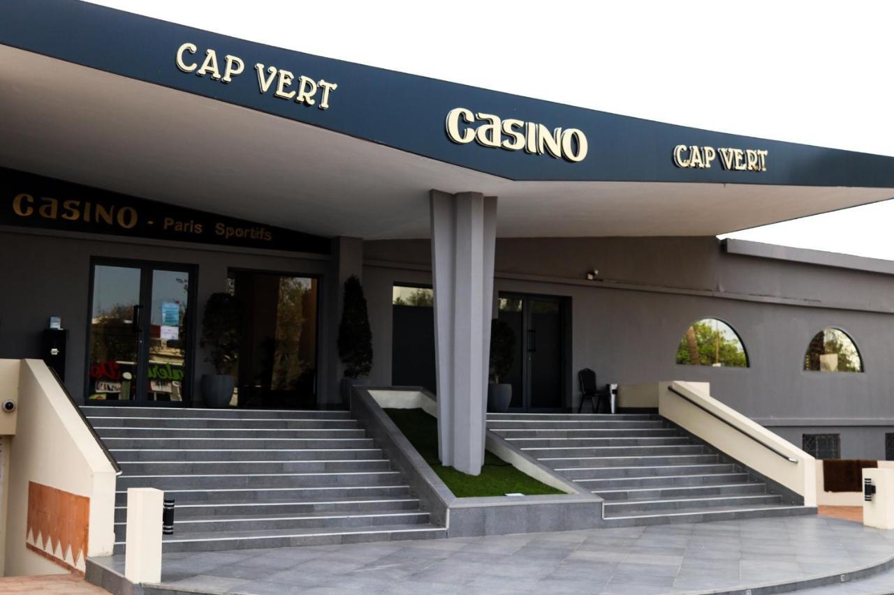 Airport Hotel Casino Du Cap-Vert Дакар Экстерьер фото